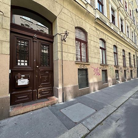 Charming Art Deco Style Apartment In The Heart Of Budapest Exterior foto